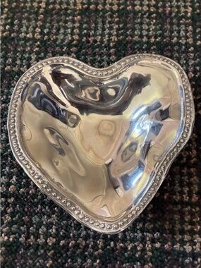 Heart-Shaped Decorative Trinket Dish - Silver